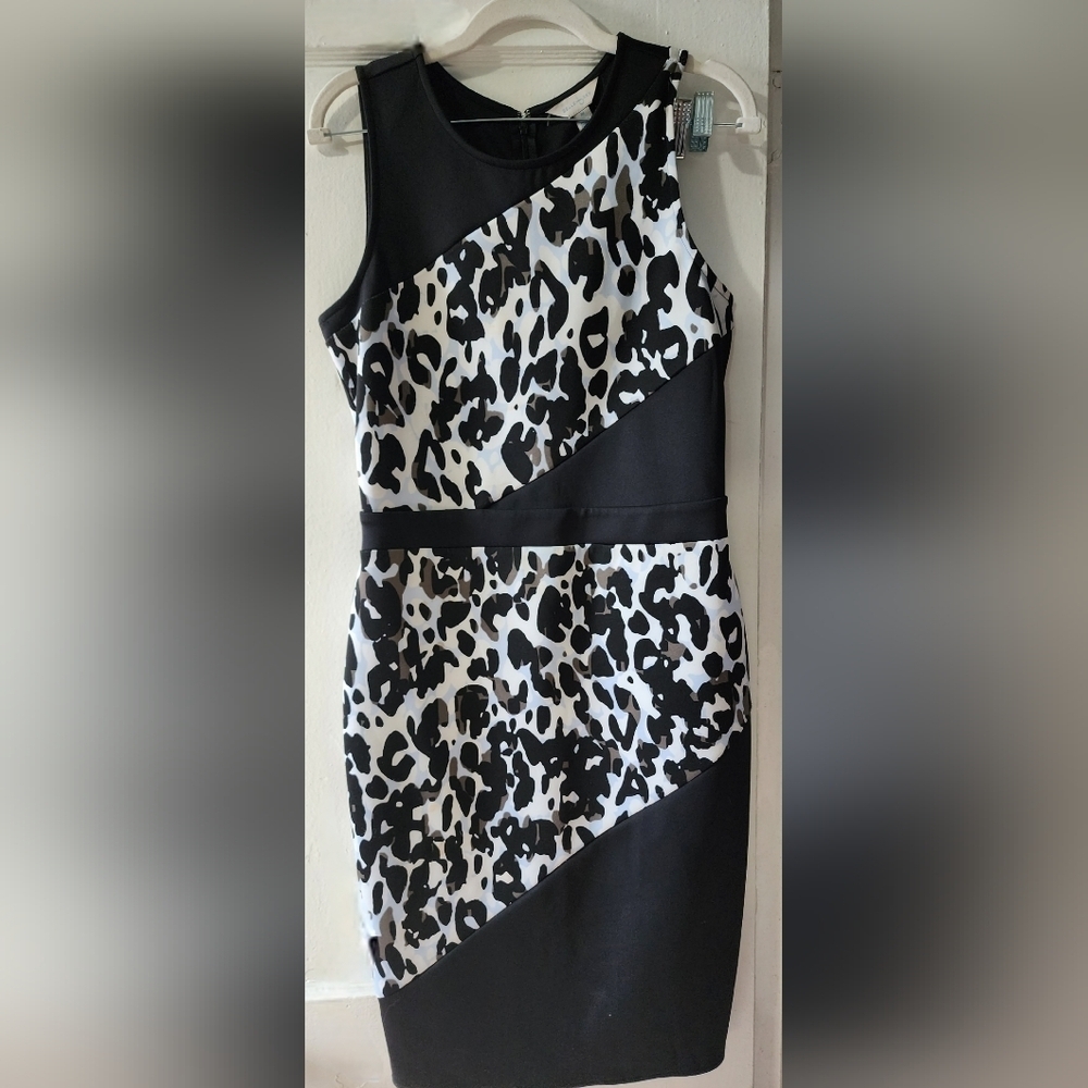 Black and White Asymmetrical Sheath Dress Cocktail - Picture 2 of 5